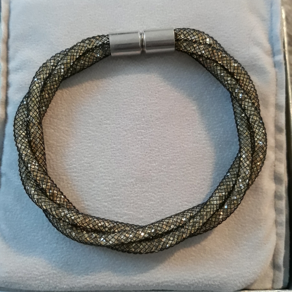 Mesh style Bracelet with Magnetic Clasp